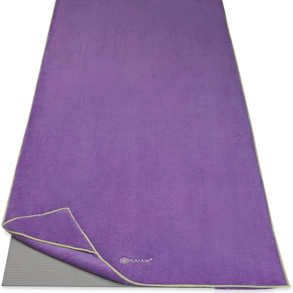 Gaiam Yoga Mat Towel Non Slip Fast Dry Purple Microfiber Pilates Hot Yoga 26x70 - Picture 6 of 10